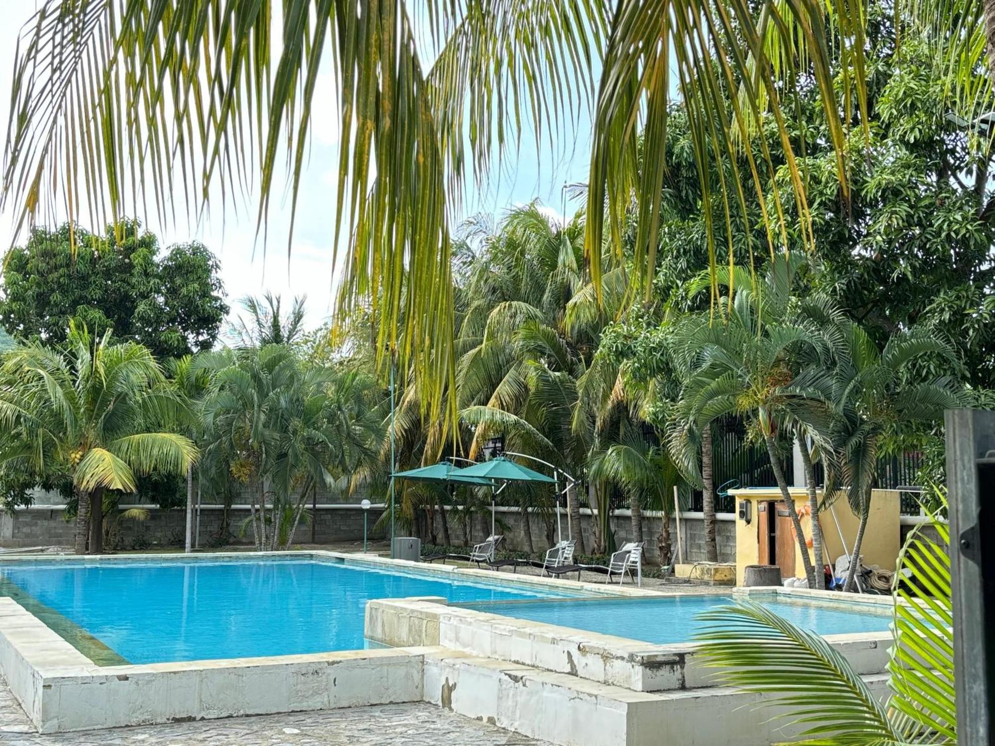 Palm Malinamoc Hotel Dili Esterno foto