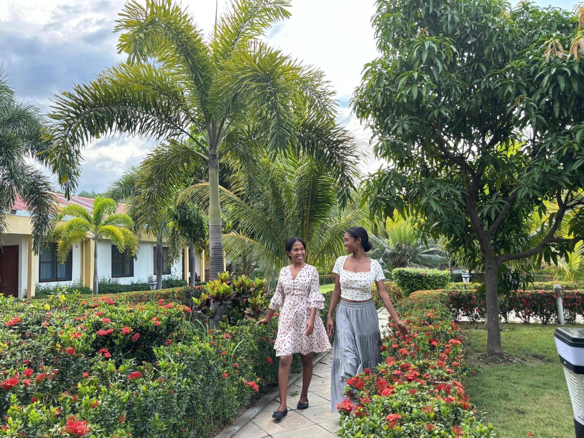 Palm Malinamoc Hotel Dili Esterno foto