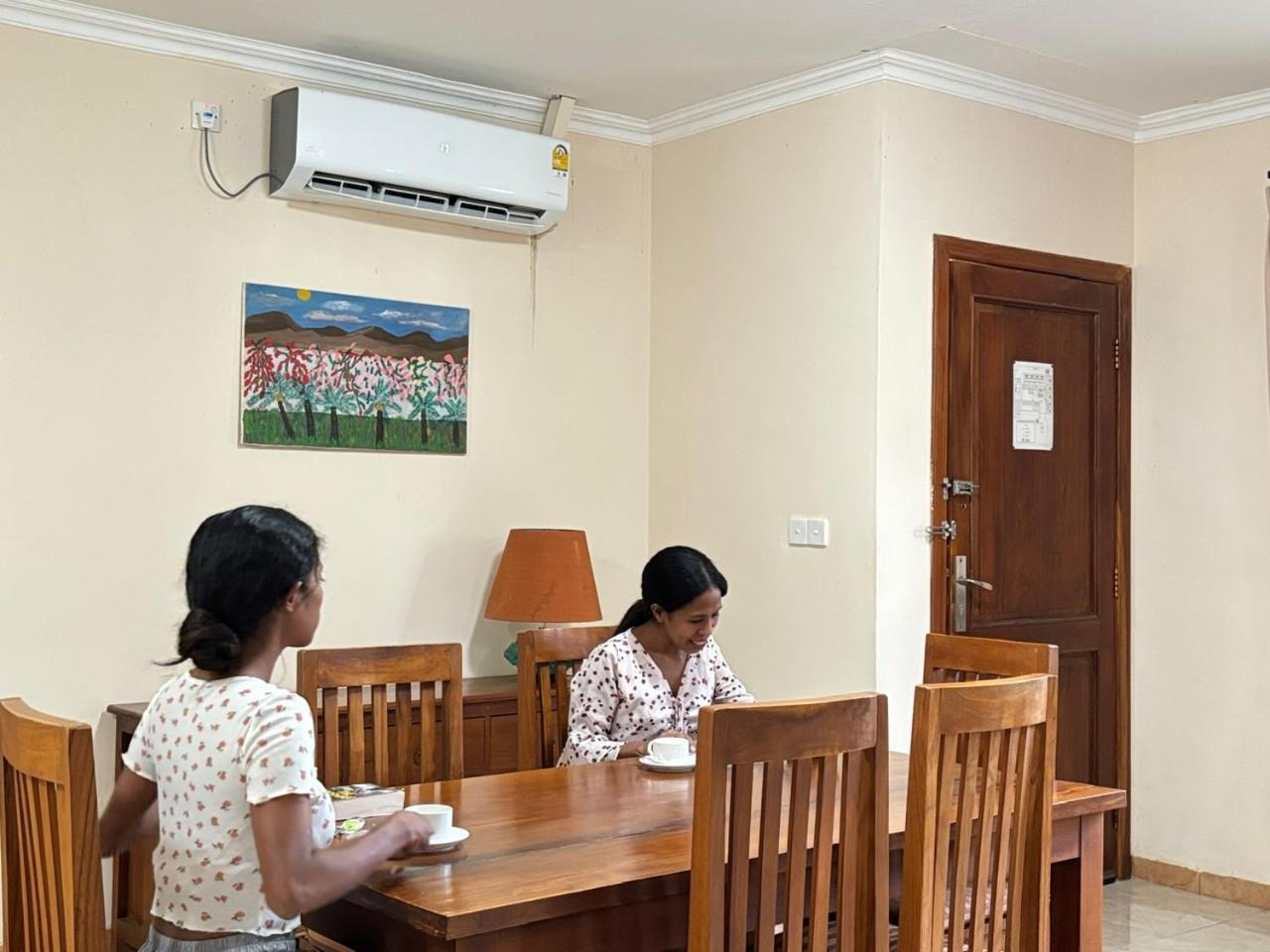 Palm Malinamoc Hotel Dili Esterno foto